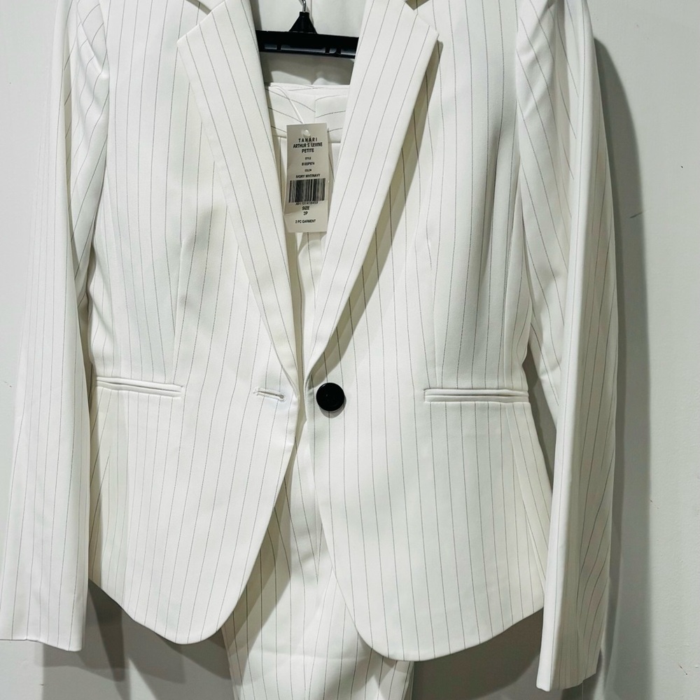 Tahari White Pinstripe Women's Blazer